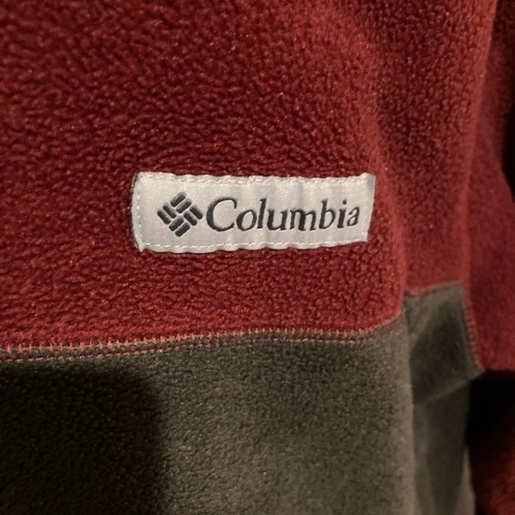 Grey/Red Columbia Fleece - Picture 2 of 3